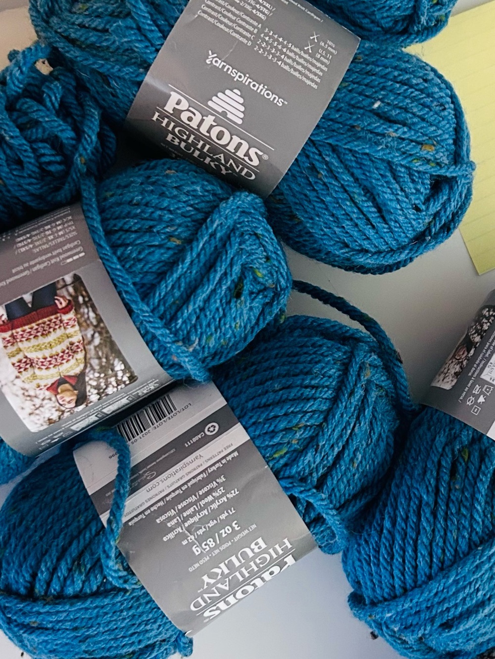 Patons Highland Chunky Wool Blend Yarn - Teal Blue